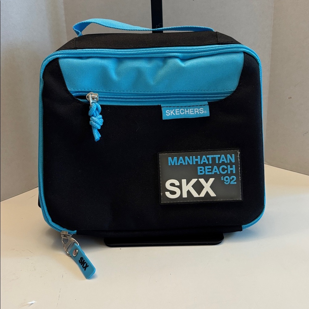 💕5/25💕Skechers Black and Blue Insulated Lunch Bag